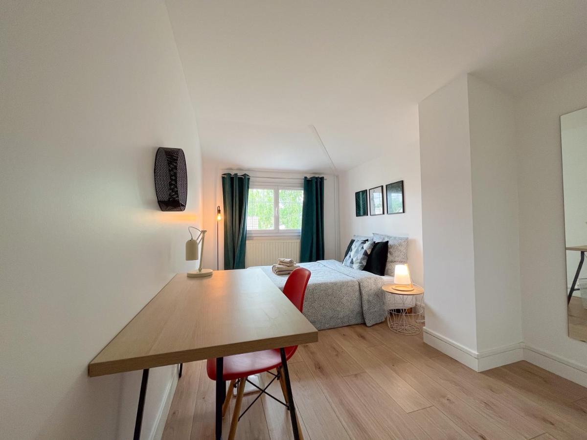 Maison Ideale Pour Visiter Paris Versailles - Chambres Privees Paris-Saclay Bures-sur-Yvette Habitación foto